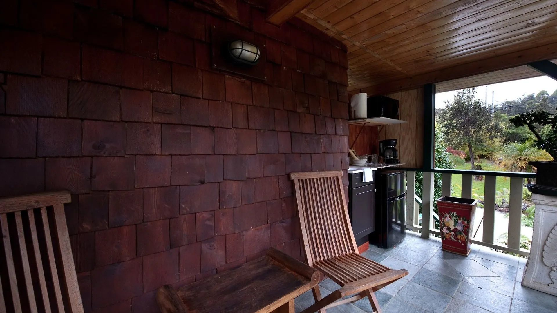 Chalet Kilauea Volcano 0*,